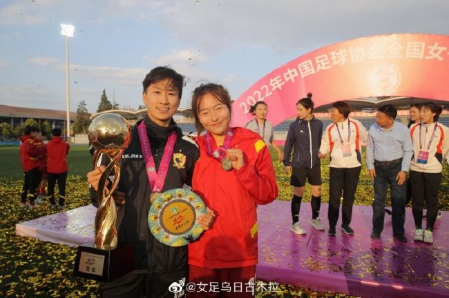 贺远江很想知道女儿在叙利亚被绑架的细节，所以一连串的问了很多问题。